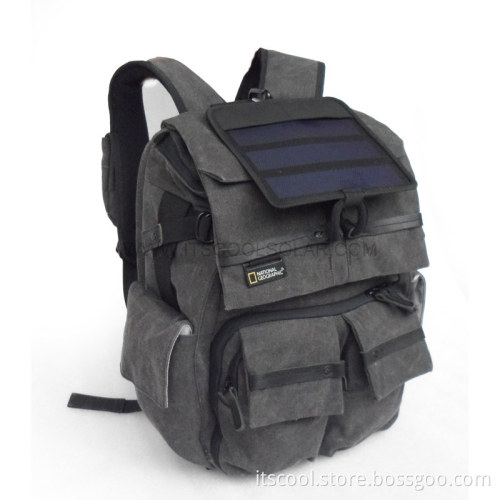 Solar Backpack to Recharge Mobiles
